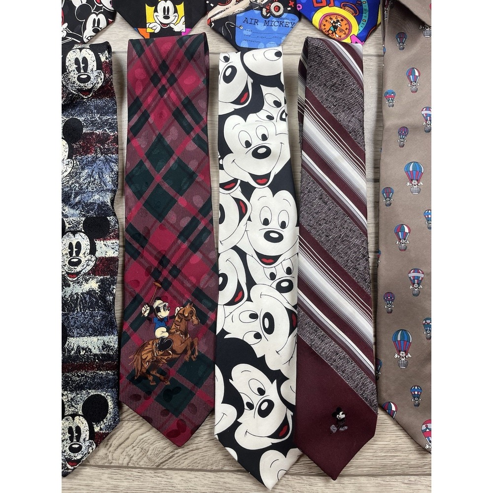 Disney - 14 Silk Tie Lot Featuring Mickey Mouse & Many Other Beloved Characters - Picture 3 of 14